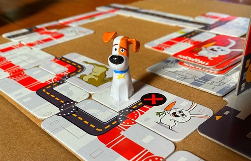 Secret Life of Pets Home Before Dinner Game Complete with Max Figure 7+ Strategy - Picture 3 of 6