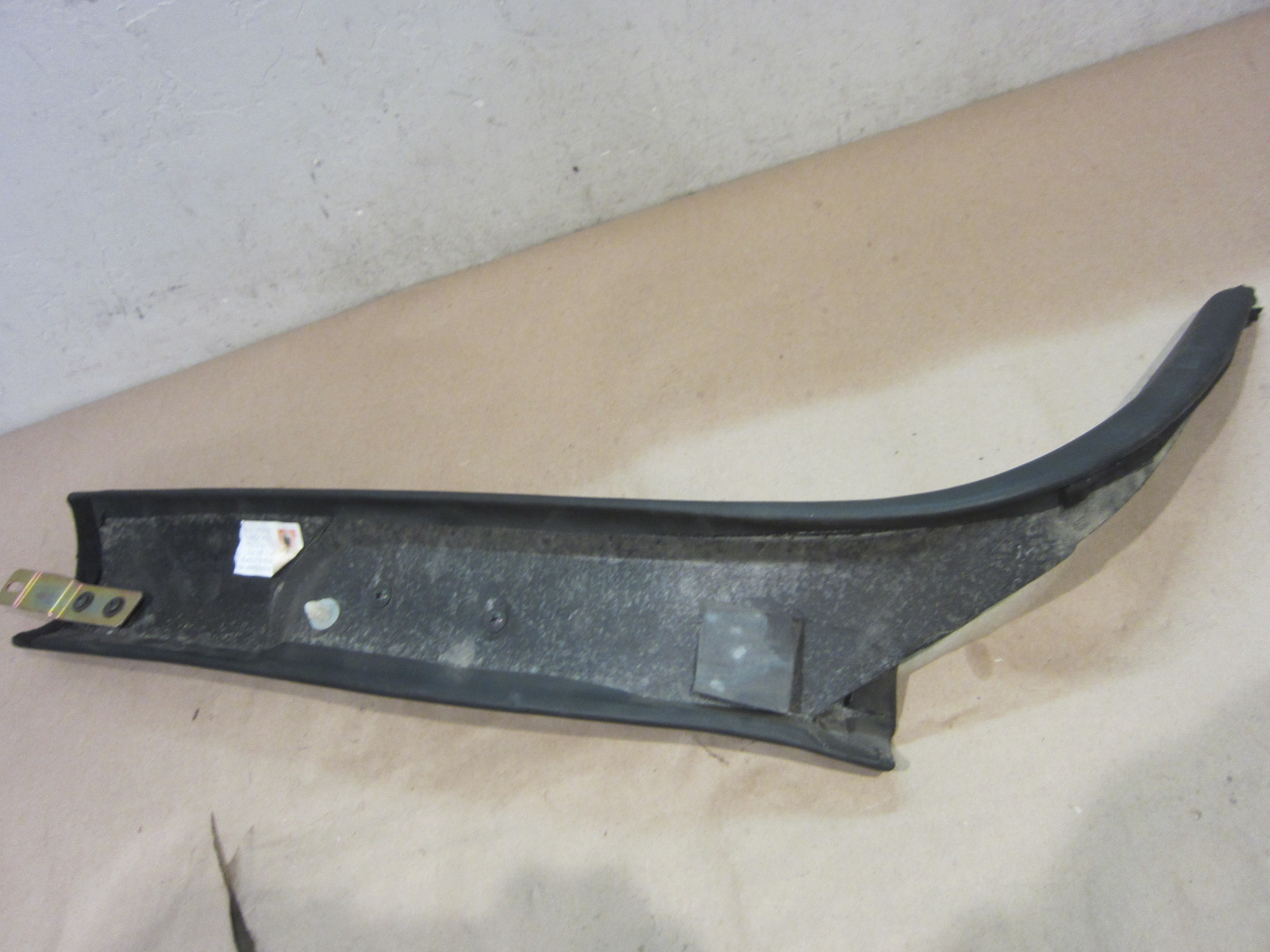 Maserati  4200 - RH Front A-Pillar Post Cover Trim Panel - Black - P/N 981210200