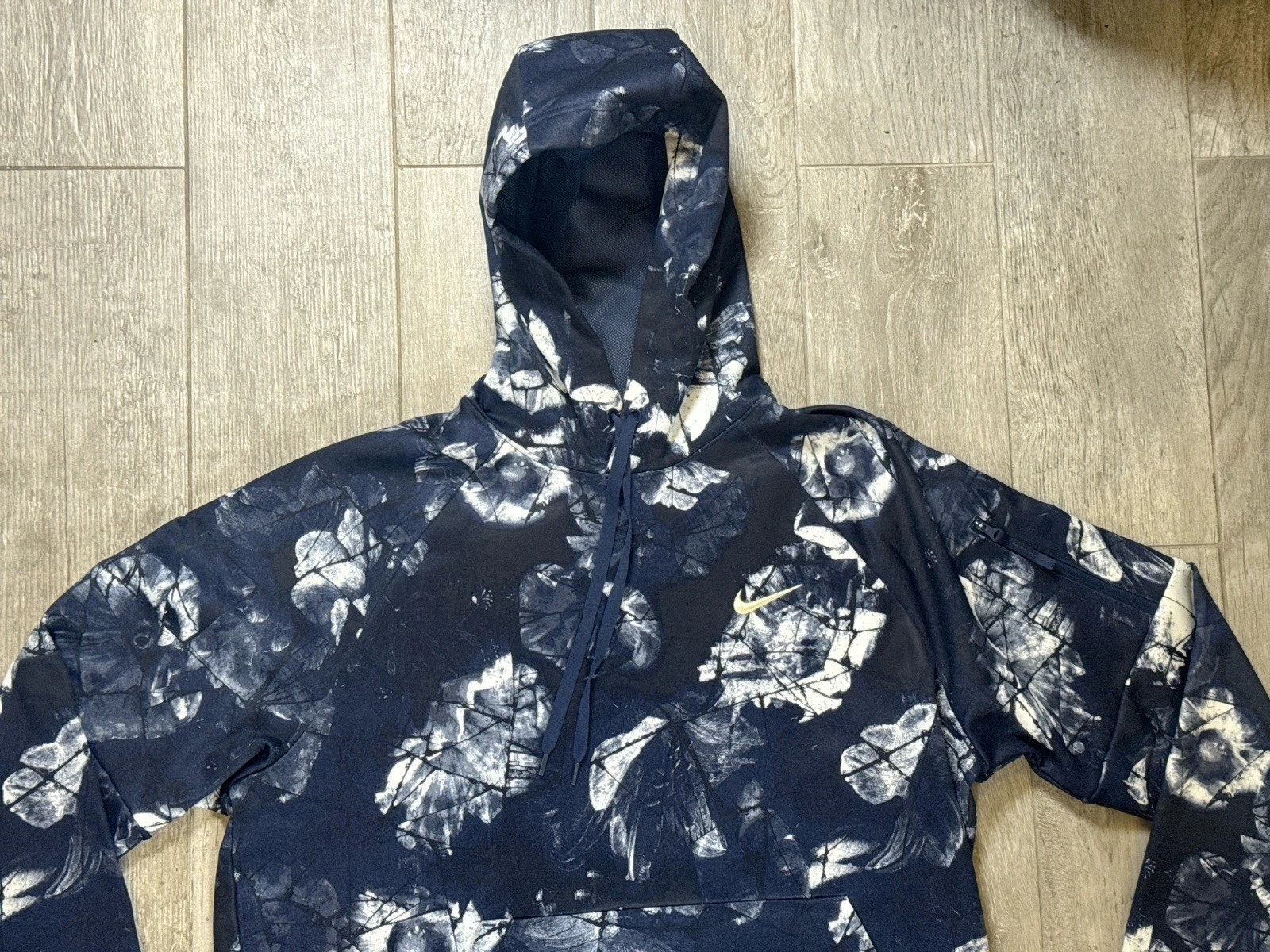 Nike Therma-FIT Hoodie Mens Medium AOP Floral Camo Navy Pullover