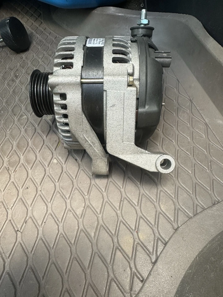2002-2008 DODGE RAM 1500 Pickup Alternador 136 Amp 56041120AC       - Imagem 3 de 4