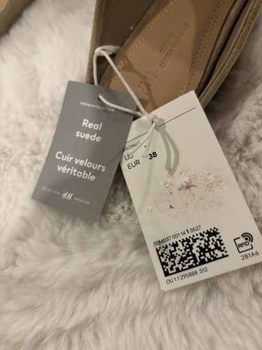 NWT H&M Premium Selection Suede Mules Beige.Sz US 7. SOLD OUT - Picture 7 of 10