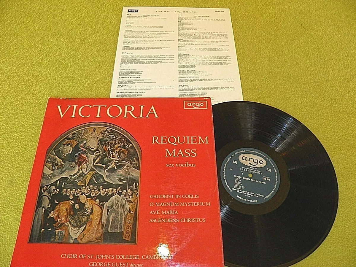 Stereo 100 - -Nota de Réquiem