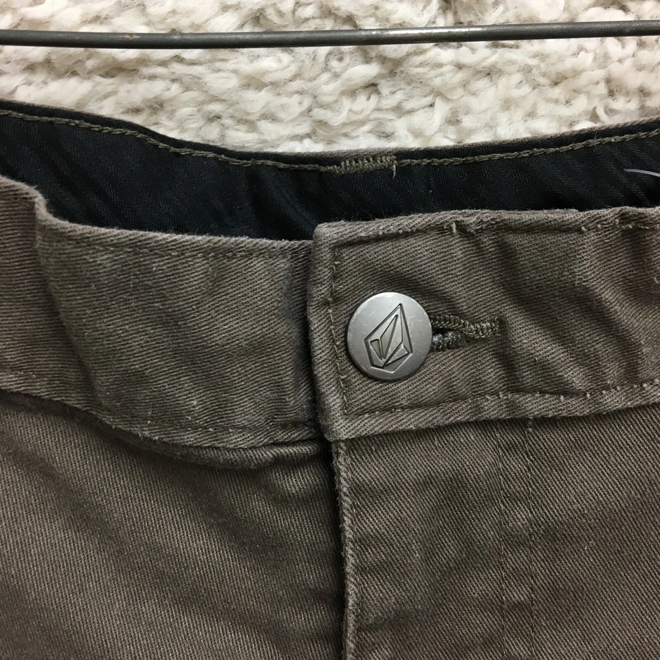 Volcom Shorts 38 Adult Brown Chino Pockets Logo Casual Outdoor Modern Fit Mens - Image 2 of 4