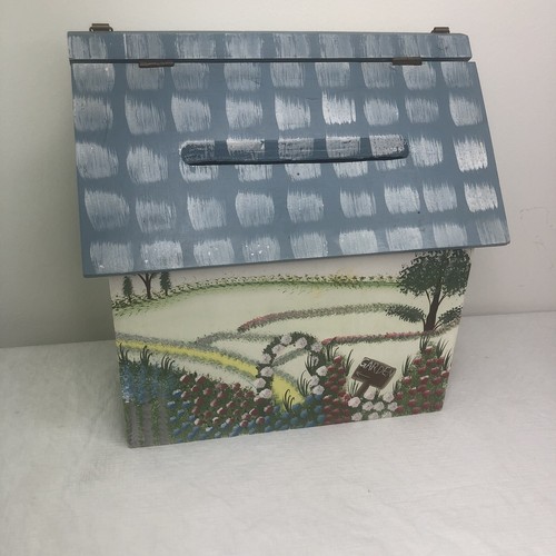 Wood Garden Mailbox Handpainted Blue Floral Slot House Mail Box Wall Mount - 第 1/10 張圖片
