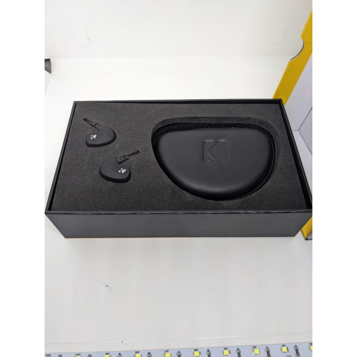 Eb300 bluetooth earbuds by kicker new arrivals