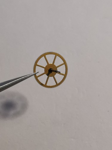 CHEZARD 7400- PIECES MOUVEMENT- ROUE DE SECONDE - REF 227