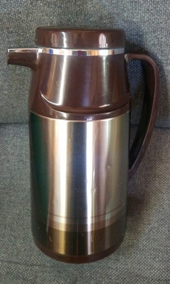 box to keep food hot