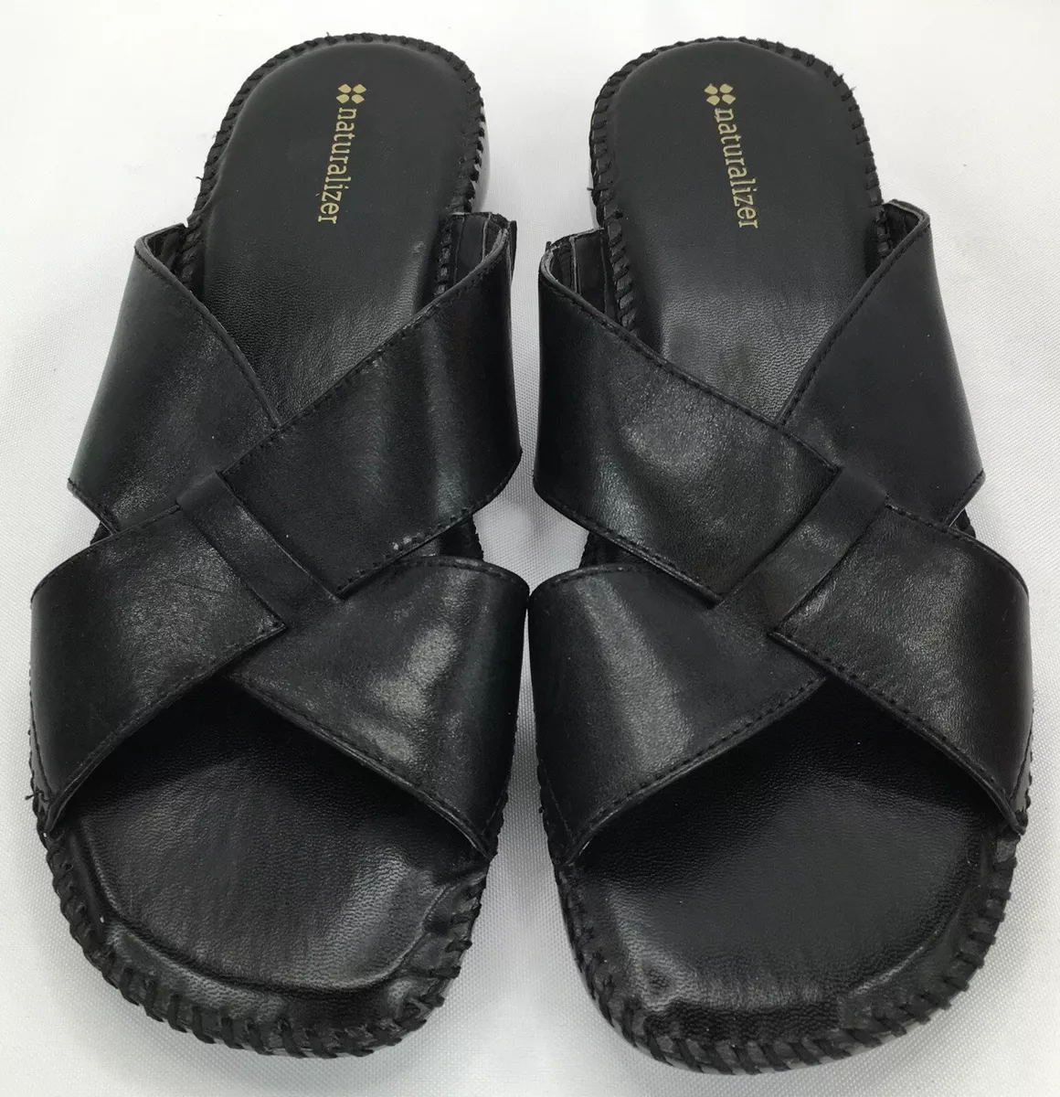 Naturalizer slip on best sale sandals