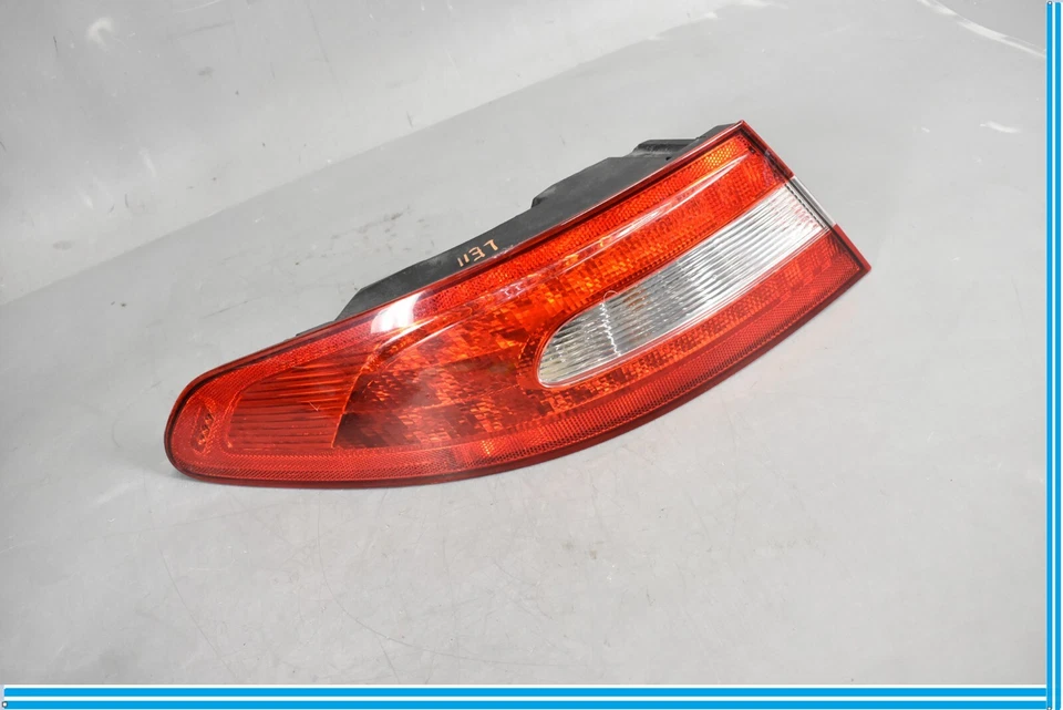 09-11 Jaguar XF Rear Left Quarter Panel Mounted Taillight Tail Light Lamp OEM - Image 2 of 4