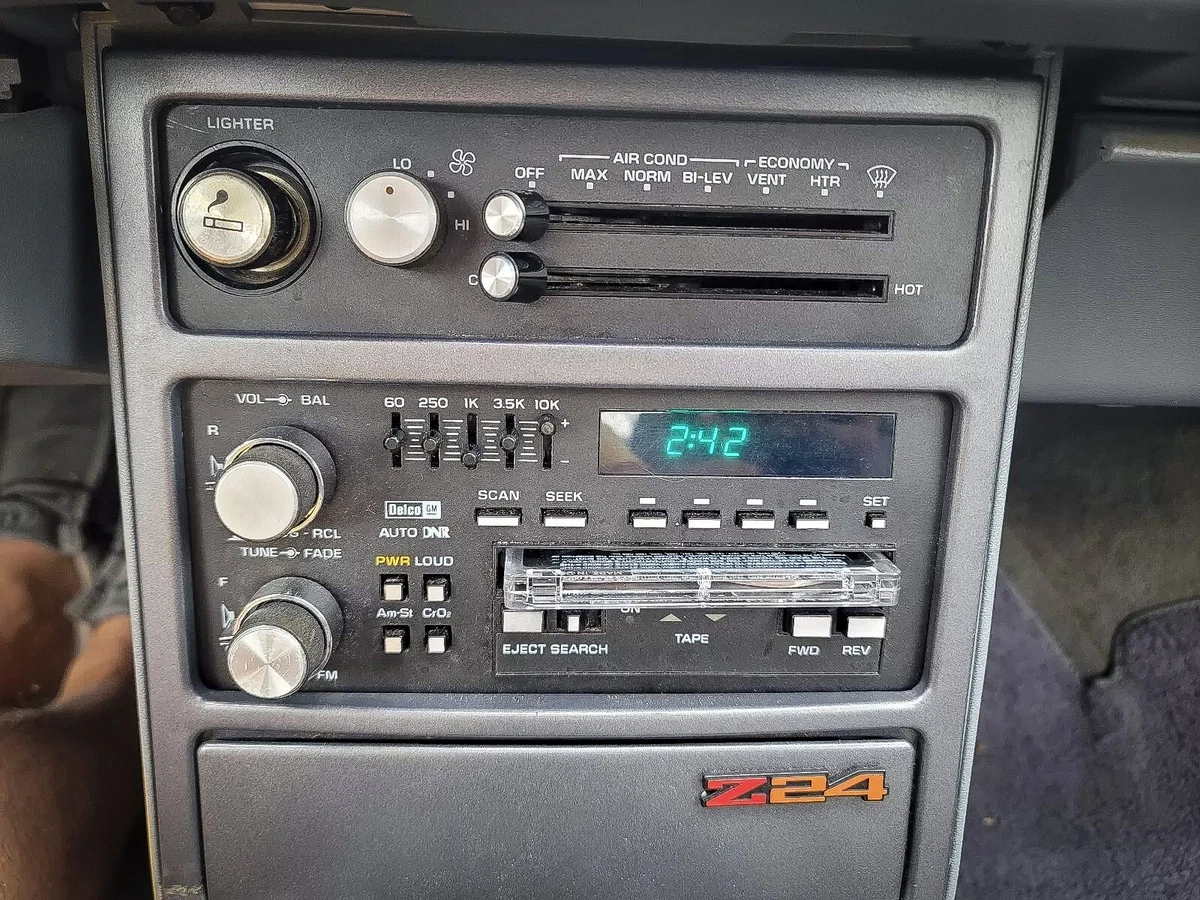Click photo thumbnail to view