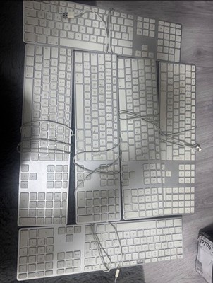 Apple Magic Keyboard mit Ziffernblock - Deutsch (MQ052D/A)