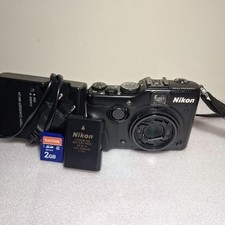 Nikon COOLPIX P7100 10.1 MP Digitalkamera - Schwarz Beschreibung Lesen!