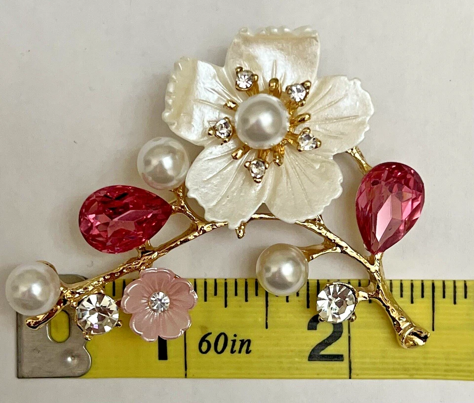 Pink Flower Crystal Brooch Pin Glass Clear Rhinestone White Flowers Daisy Rose - Image 2 of 4