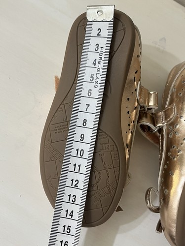 Girl Clarks 6 - 12 Months Metallic Gold Flat Ballet Shoes New In Box - Picture 5 of 9