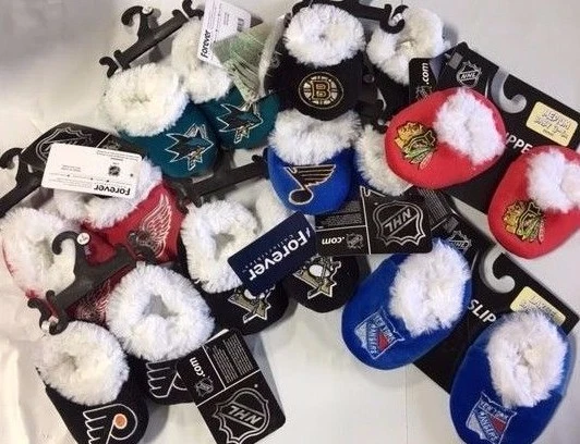 FOREVER COLLECTIBLES Hockey NHL Infant Newborn Baby Booties Slippers NEW Shower Gift Pick team & size