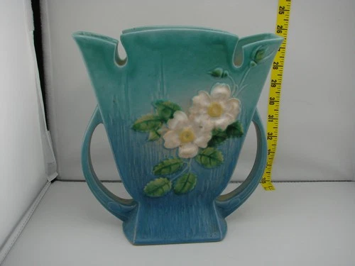 Roseville Pottery White Rose Pattern Fan Shaped Vase - 987-9"