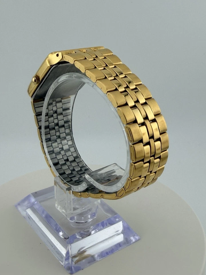 Золотистые кварцевые прямоугольные нарядные часы Pulsar V732-X154 Япония — работают отлично - Изображение 2 из 4