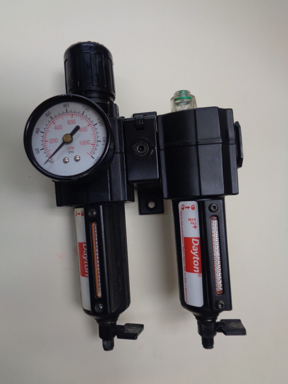 Dayton 4ZK90 & 4ZL76 Filter/Regulator/Lubricator 1/2 in NPT air compressor