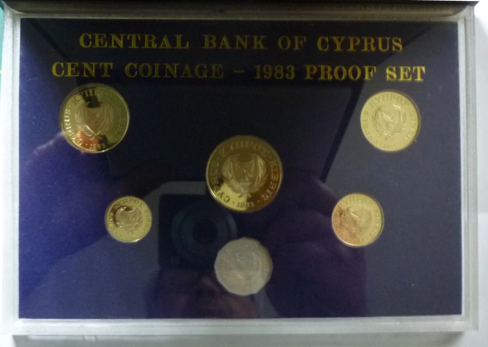 1983 CYPRUS - OFFICIAL DELUXE PRESTIGE PROOF SET (6) - ROYAL MINT - VERY RARE! - Image 4 of 4