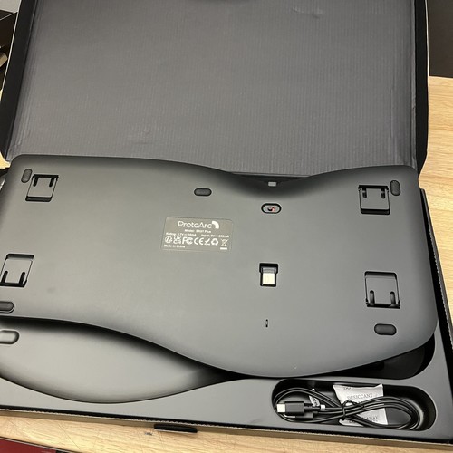 ProtoArc - EK01 Plus Backlit Wireless Ergonomic Workspace Keyboard - Picture 11 of 12