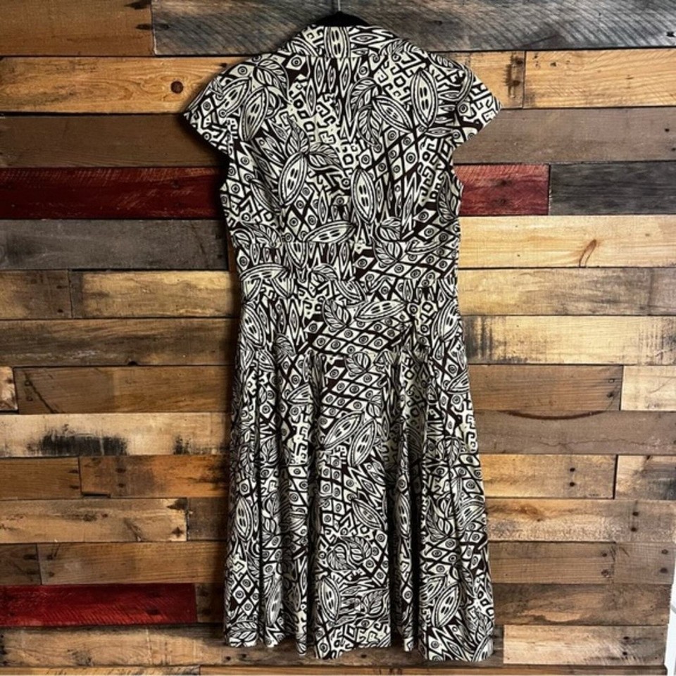 Dress Barn Brown And Cream‎ Aztec Print Cap Sleeve Button Up Dress Size
