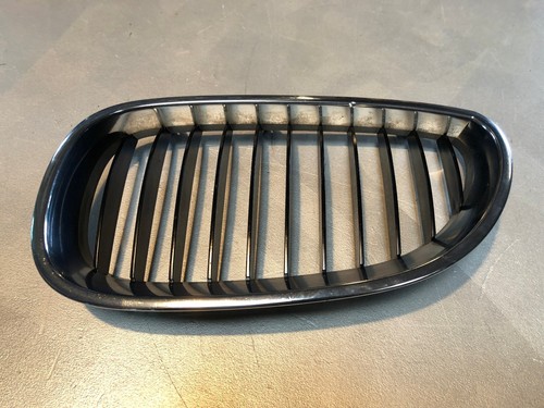 BMW 5er E60 535d BiTurbo Grill Frontgrill Niere VL 7065701