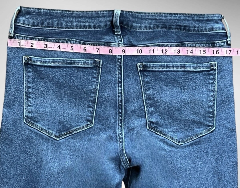 Old Navy Rockstar Super Skinny Mid Rise Jeans Size 12 Distressed Med