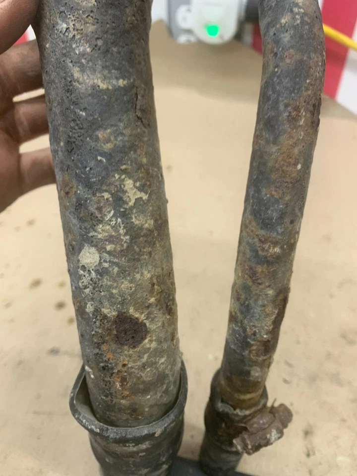 1998-2000 FORD RANGER 1999 MAZDA B2300 B2500 B4000 GAS DOOR FILLER NECK TUBE HOS - Image 4 of 4