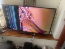 TV hitachi 58 pollici schermo parzialmente rotto