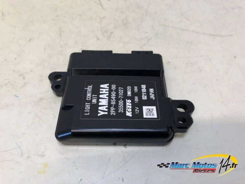 BOITIER ELECTRONIQUE D'ECLAIRAGE YAMAHA 530 TMAX DX 2017 - Photo 2/4