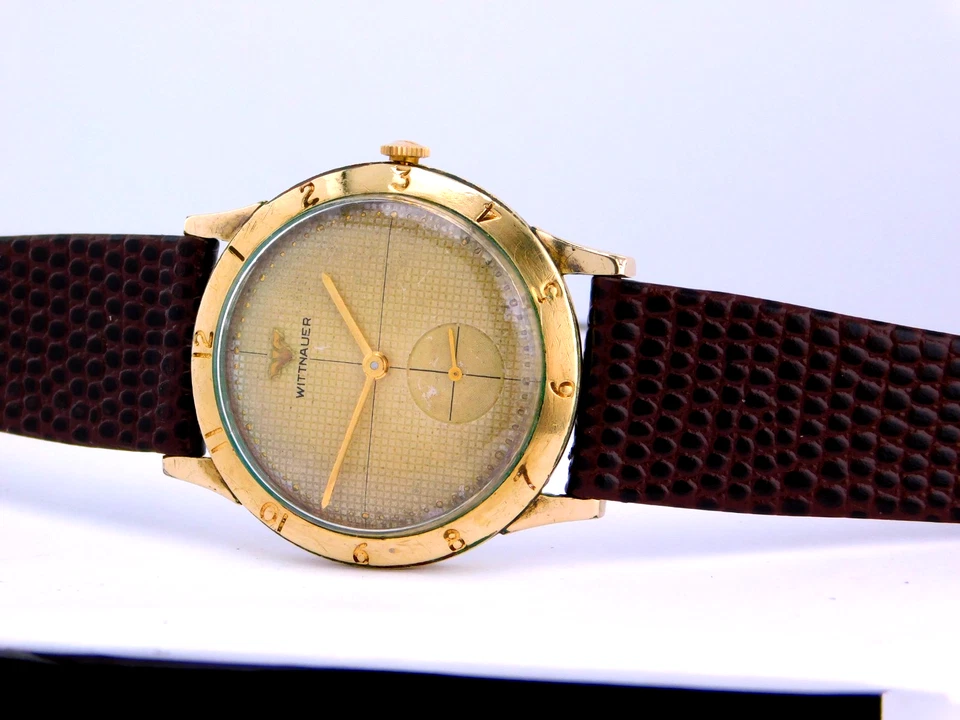 VINTAGE RARE WITTNAUER 17J HOBNAIL DIAL SWISS MENS WRISTWACH SERVICED C.1950s - Image 2 of 4