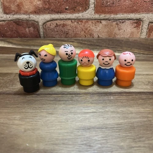 Vintage Fisher-Price Little People Family Lot Dad Mom Sister Brother Baby Dog