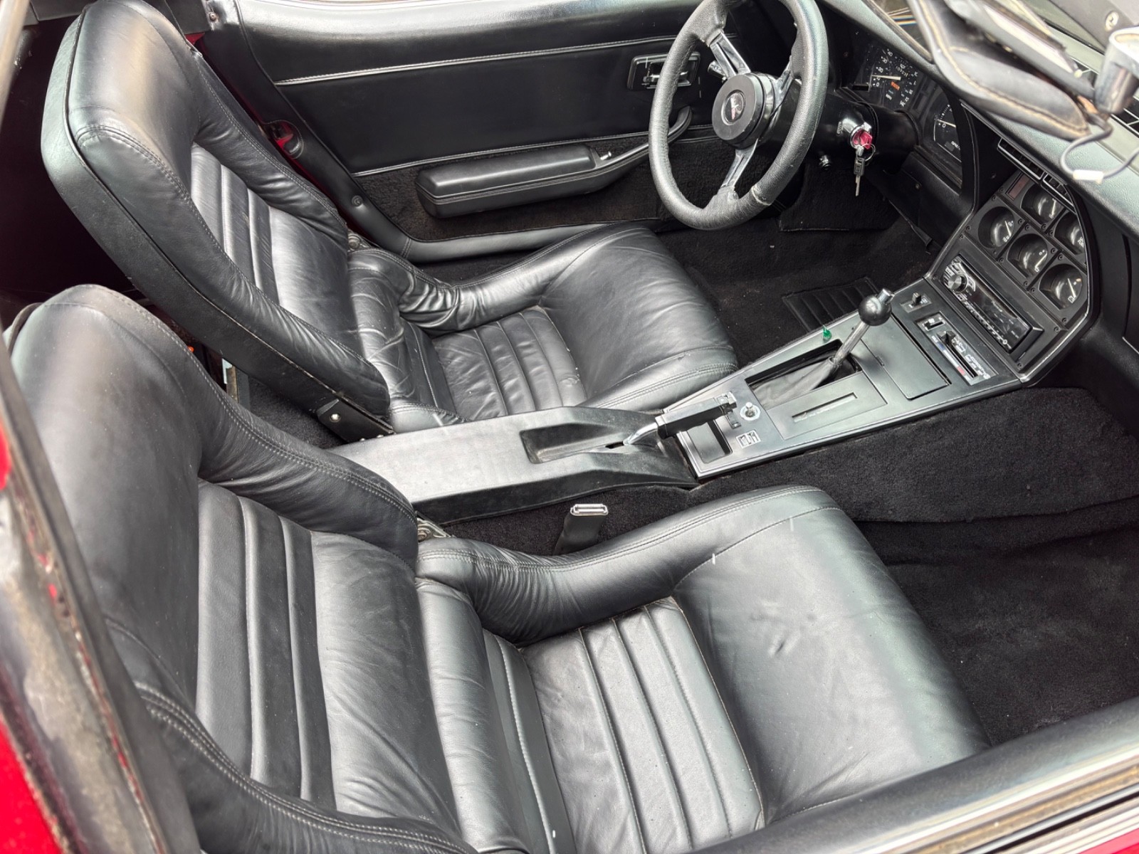 1981 Red Chevrolet Corvette   | C3 Corvette Photo 5