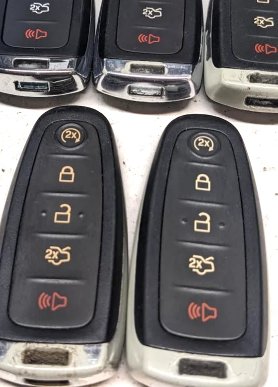 LOT OF 5 OEM LINCOLN SMART KEY FOB LOT KEYLESS ENTRY FOB M3N5WY8609  5 buttons - Image 3 of 4