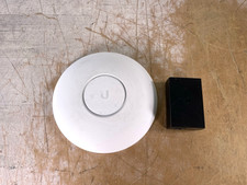 UBIQUITI NETWORKS UNIFI UAP-AC-PRO WIRELESS ACCESS POINT