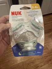 Nuk Orthodontic Pacifier 0-6 months Bumblebee Glow in dark/green ,white, yellow