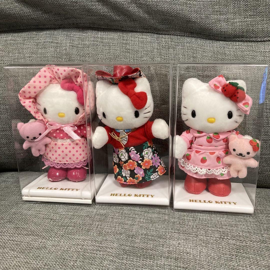 Vivitix Sanrio Hello Kitty Stuffed Toy Plush Doll Mascot