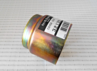 Datsun 240Z 260Z 620 720 Nissan 280ZX 200SX Transmission Sleeve
