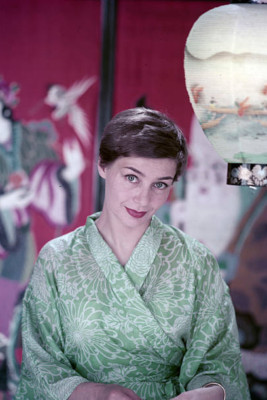 Emmanuelle Riva Poses In Studio. Studio portrait  4x6 Photo 