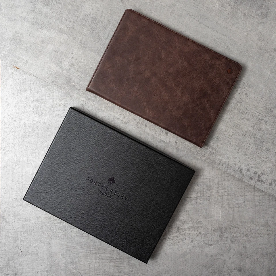 PORTER RILEY - iPad Air 10.5 3rd gen Genuine Leather Stand / Flip Case - Image 3 of 4