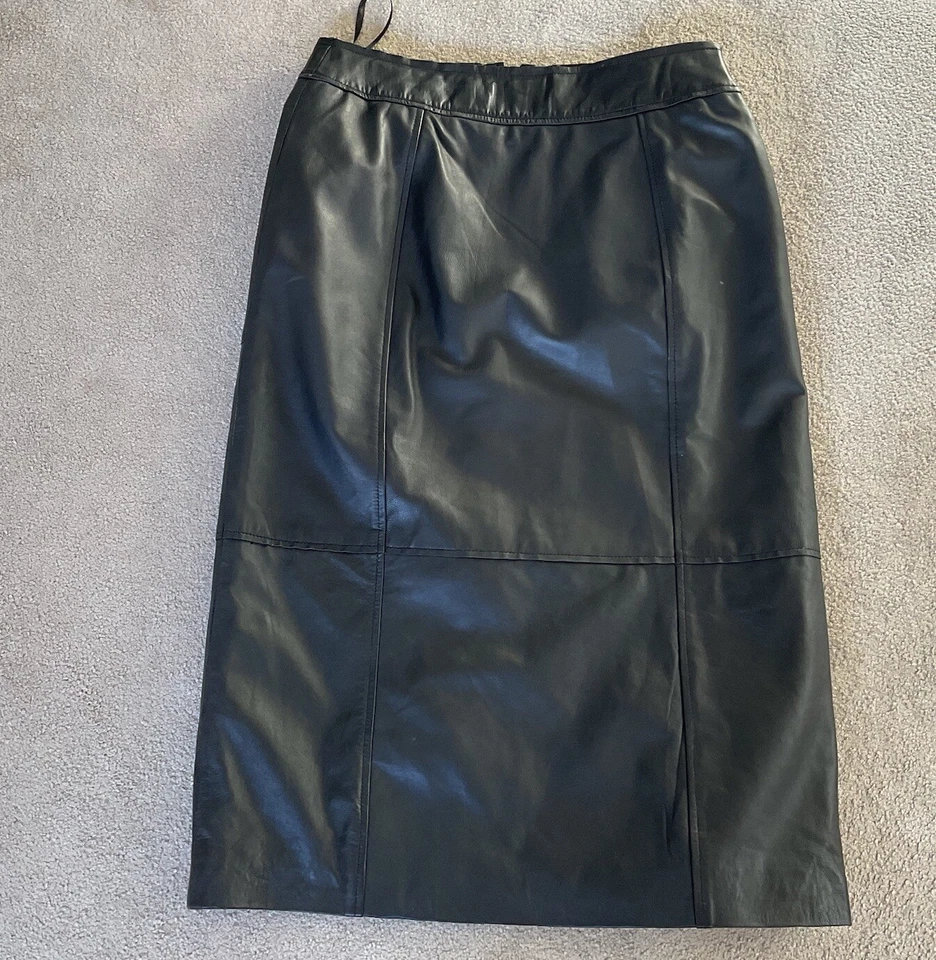 Falda River Island Studio Negra Cuero Genuino Panelada - Talla 14 NUEVA Precio de venta sugerido por el fabricante 150 GBP Foto 3 de 4