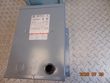 SQUARE D 3S1F 3.0 kVA 1-PHASE TRANSFORMER PRI: 240/480V SEC: 120/240V