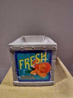 Scentsy Fruit Crate Wax Warmer ⭐️ NEW Retired Now