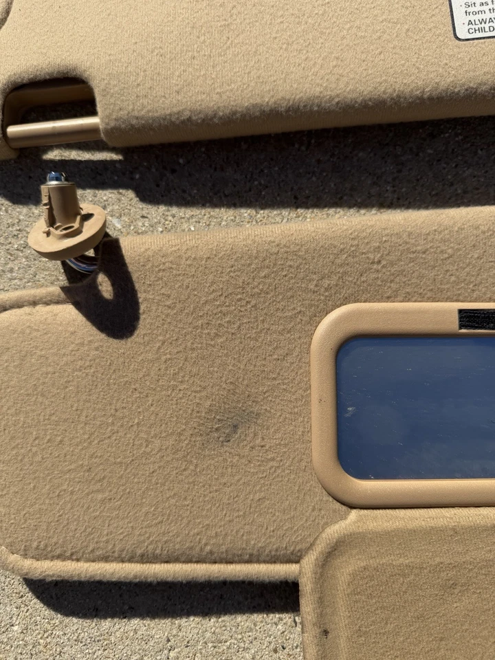 1997-2003 Ford Escort Sun Visors Pair Passenger Driver Shades Tan Brown OEM - Imagem 3 de 4