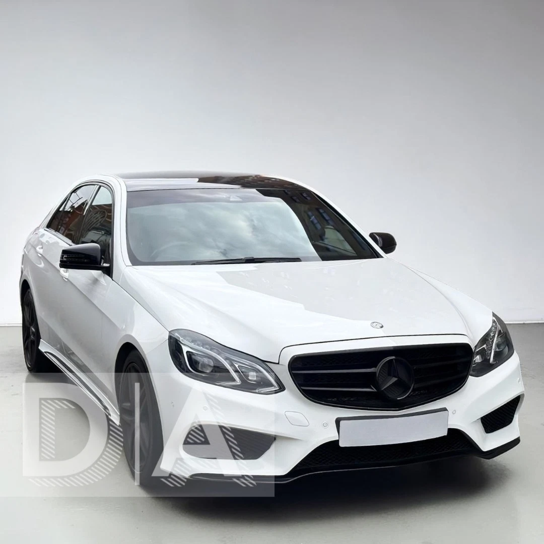 Mercedes E-Class S212 Gloss Black Front Grille Surround — view 3