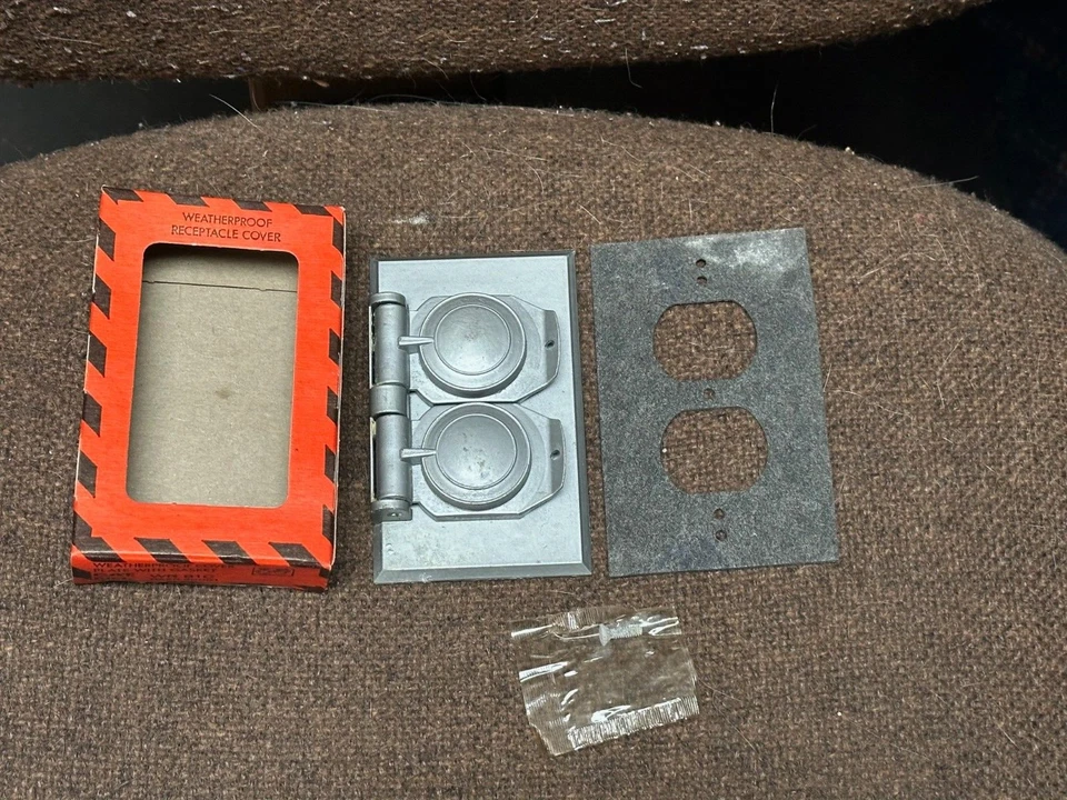 COVER PLATE OUTDOOR Weatherproof Duplex Receptacle Aluminum & Gasket NEW WR81C - Image 2 of 4