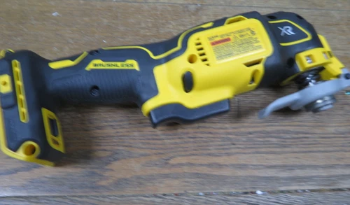 DEWALT DCS356 20V MAX XR Brushless Oscillating Tool TOOL ONLY MINT