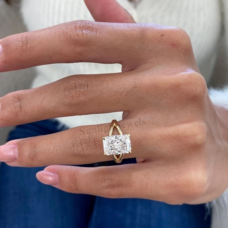 7.15Ct Radiant Cut White Treated Diamond Solitaire in 925 Silver Engagement Ring - Image 2 of 4