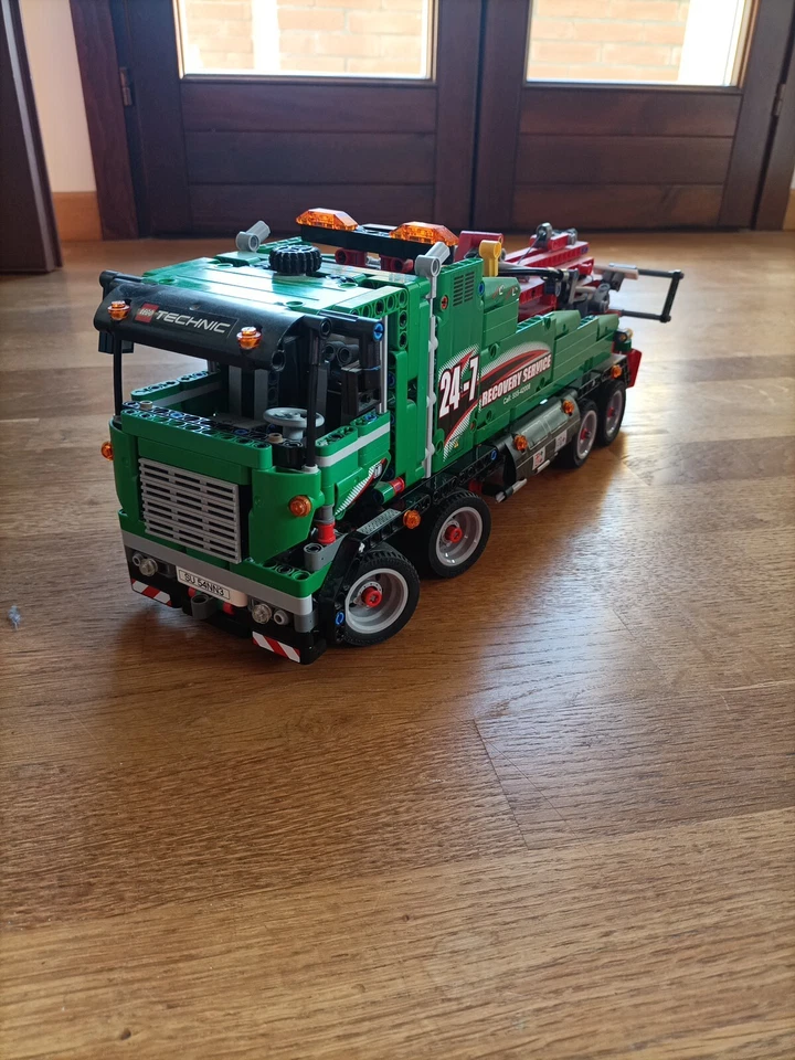 LEGO Technic 42008 Service Truck, foto 4 di 4