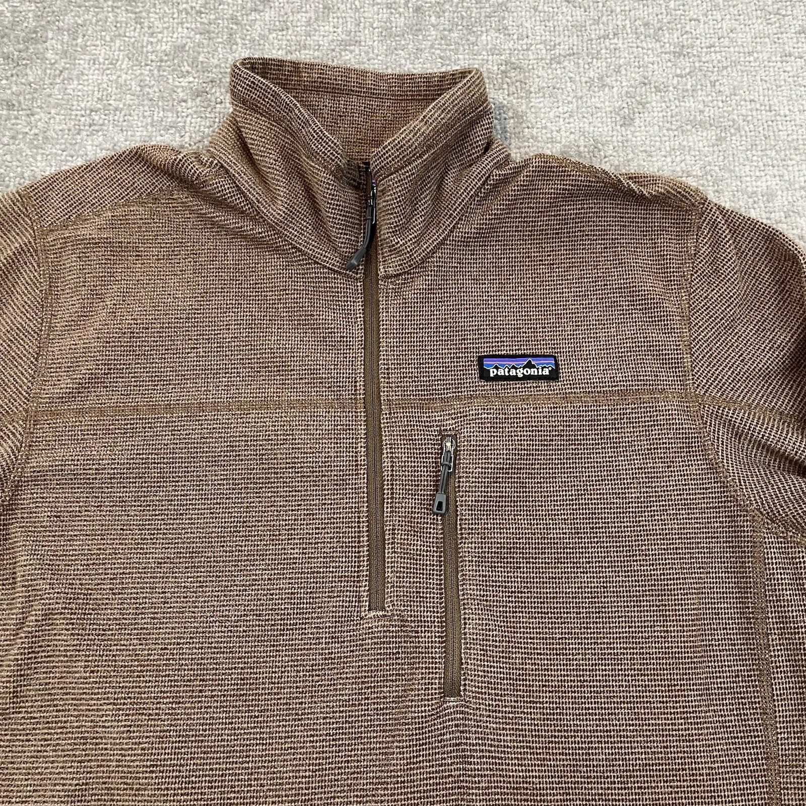 patagonia oakes 1/2 zip fleece pullover light hiking jacket